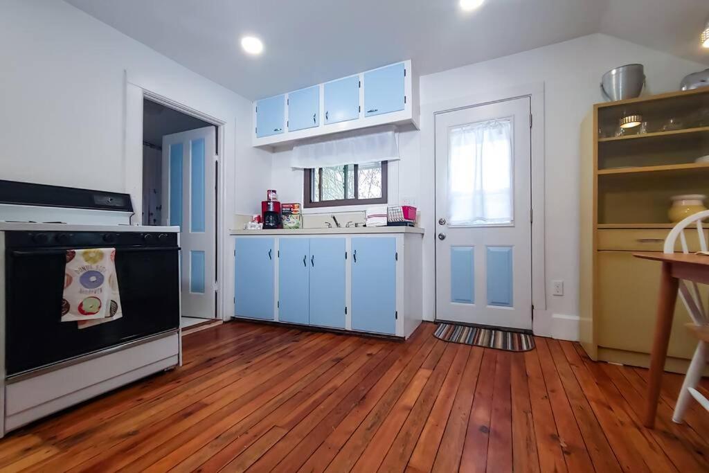 מניסטי Historic W/Deck, King Bed & Air By Lake Michigan מראה חיצוני תמונה